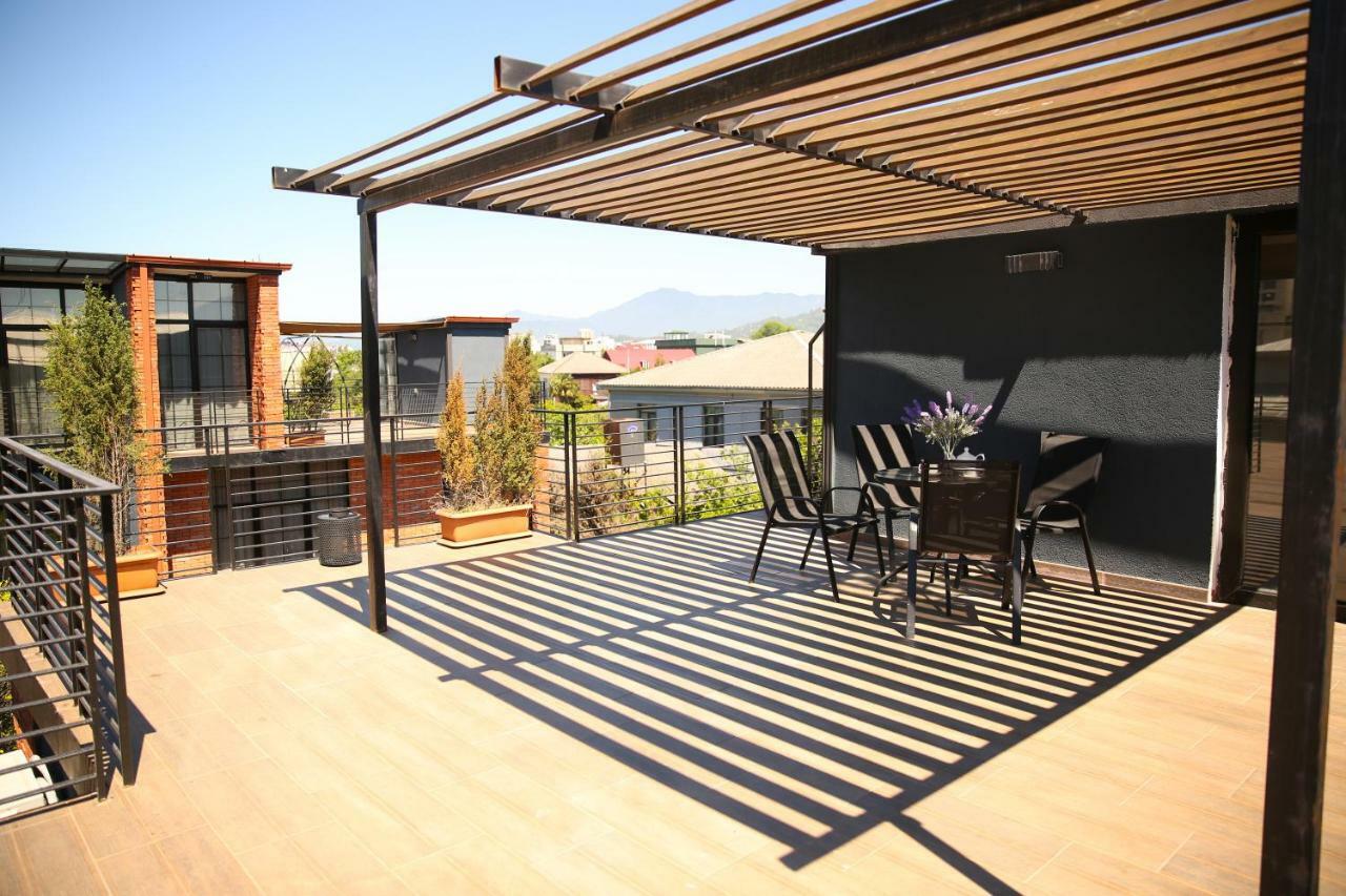 Citron Cottages Batoemi Buitenkant foto