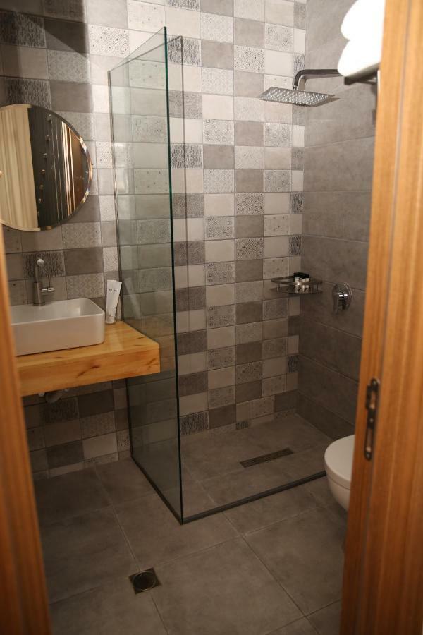 Citron Cottages Batoemi Buitenkant foto