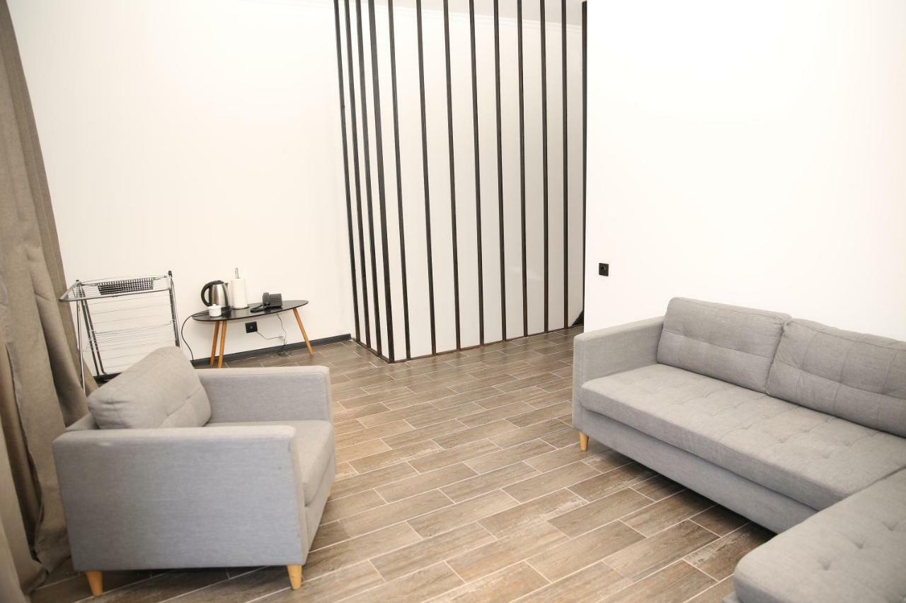 Citron Cottages Batoemi Buitenkant foto