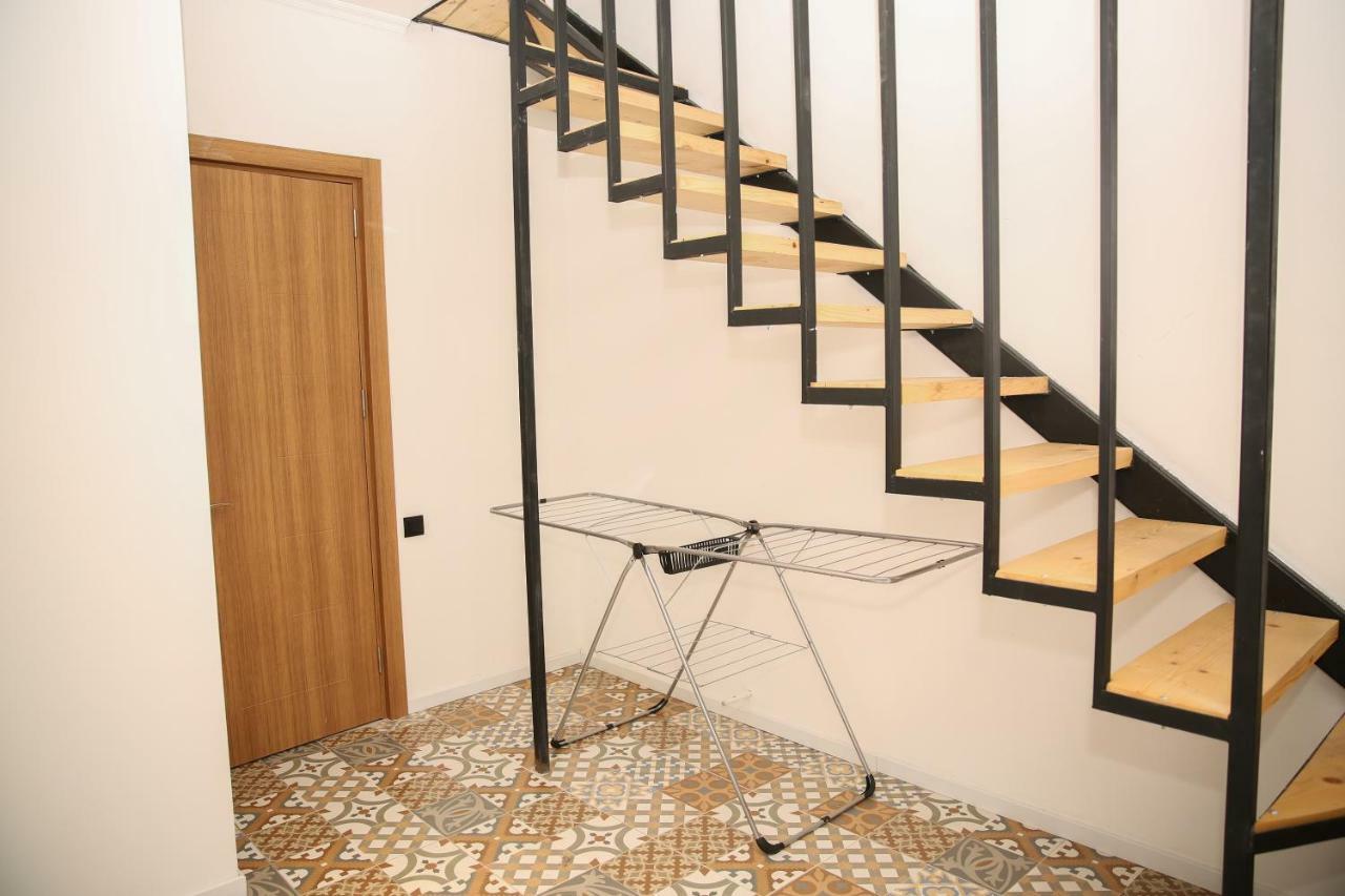 Citron Cottages Batoemi Buitenkant foto
