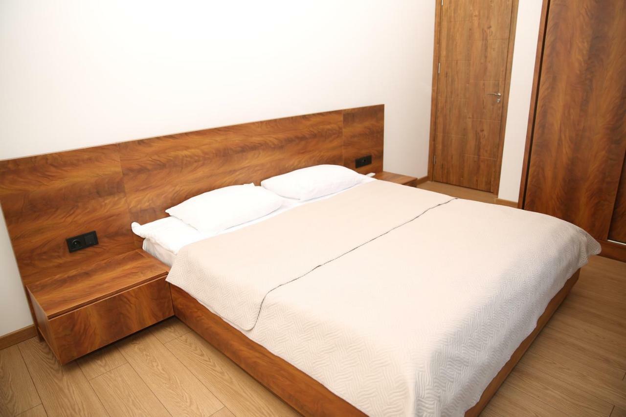 Citron Cottages Batoemi Buitenkant foto