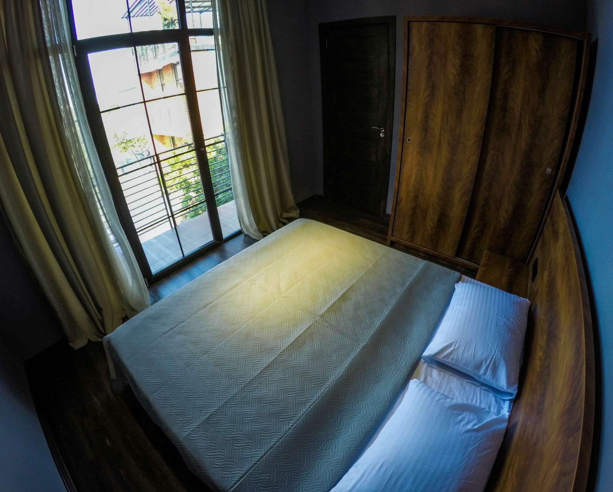 Citron Cottages Batoemi Buitenkant foto